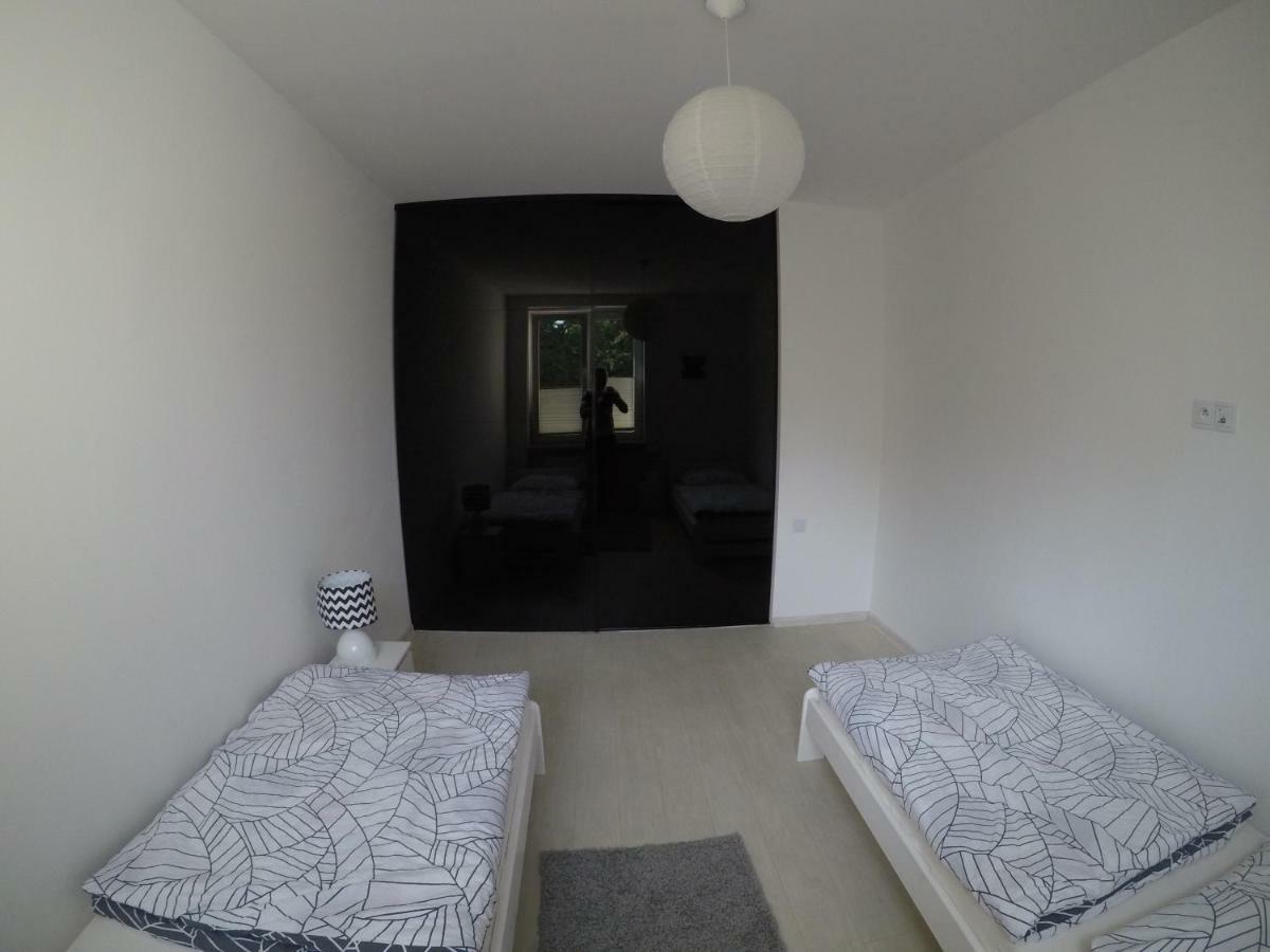 Nowoczesny Apartament III Al. Nmp Czestochowa Ngoại thất bức ảnh